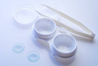 Thumbnail contacts 3.jpg